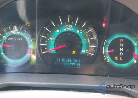 2010 Ford Fusion S из США, поврежденный, VIN 3FAHP0GA0AR252481